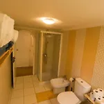 Daire Getaway With A Shared Pool *
